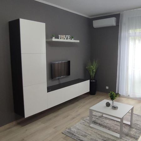 Grey Deluxe Apartman Kaposvár Exteriér fotografie